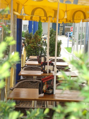 Gastgarten d. Café Gelateria Tempo Tempo