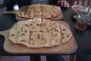 Flammkuchen &quot;Strasbourg&quot; - Ile de France Frühstückscafe + Créperie - Klagenfurt