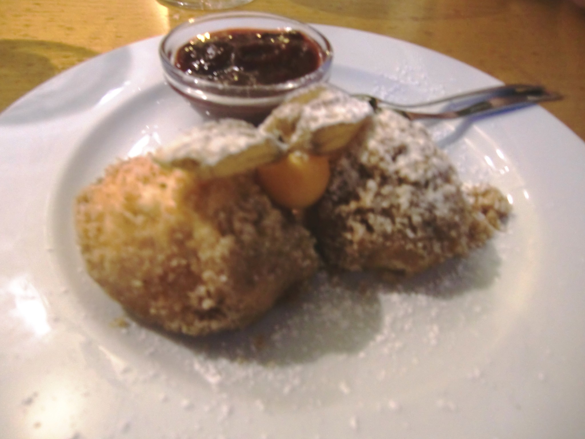 Topfenknödel mit Zwetschkenröster - Ferl's Weinstube by Karli Pichlmaier - Graz