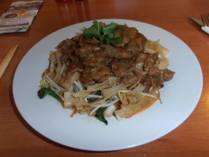 Gebratene Reisbandnudeln mit Rindfleisch - MINH KHIEM / Vietnamese Food - Wien