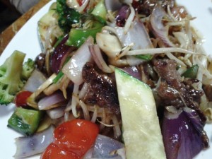 Asia-Restaurant Dschunke - Vom Teppanyaki-Grill (Bulgogi-Rindfleisch mit ... - Restaurant Dschunke - Wien
