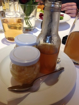 Suppe, Apfelkrenn und weiße Sauce zum Tafelspitz  - Aichinger - NUSSDORF am Attersee