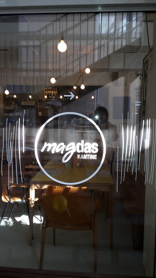 Eingang  - Magdas Kantine - Wien