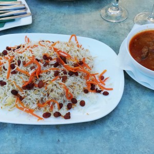 QABULL PALAU, Reis mit Lammfleisch, Karotten und Rosinen. Wer einmal afghanische Küche probieren ...