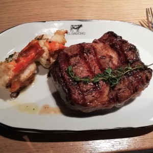 400g Rib Eye Steak, dazu extra 2 Garnelen - El Gaucho - Wien