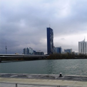The View - Ausblick über die Donau in Richtung Donaustadt