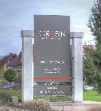 Weingut Buschenschank Grabin - Firmenschild - Weingut Buschenschank Grabin - Labuttendorf