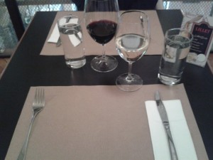 Eingedeckter Tisch - Pastis - Graz