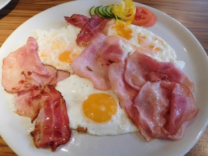 Ham and eggs - Steirercafe Wiedner - Lebring