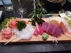 Kleines Sashimi (14 Stück)