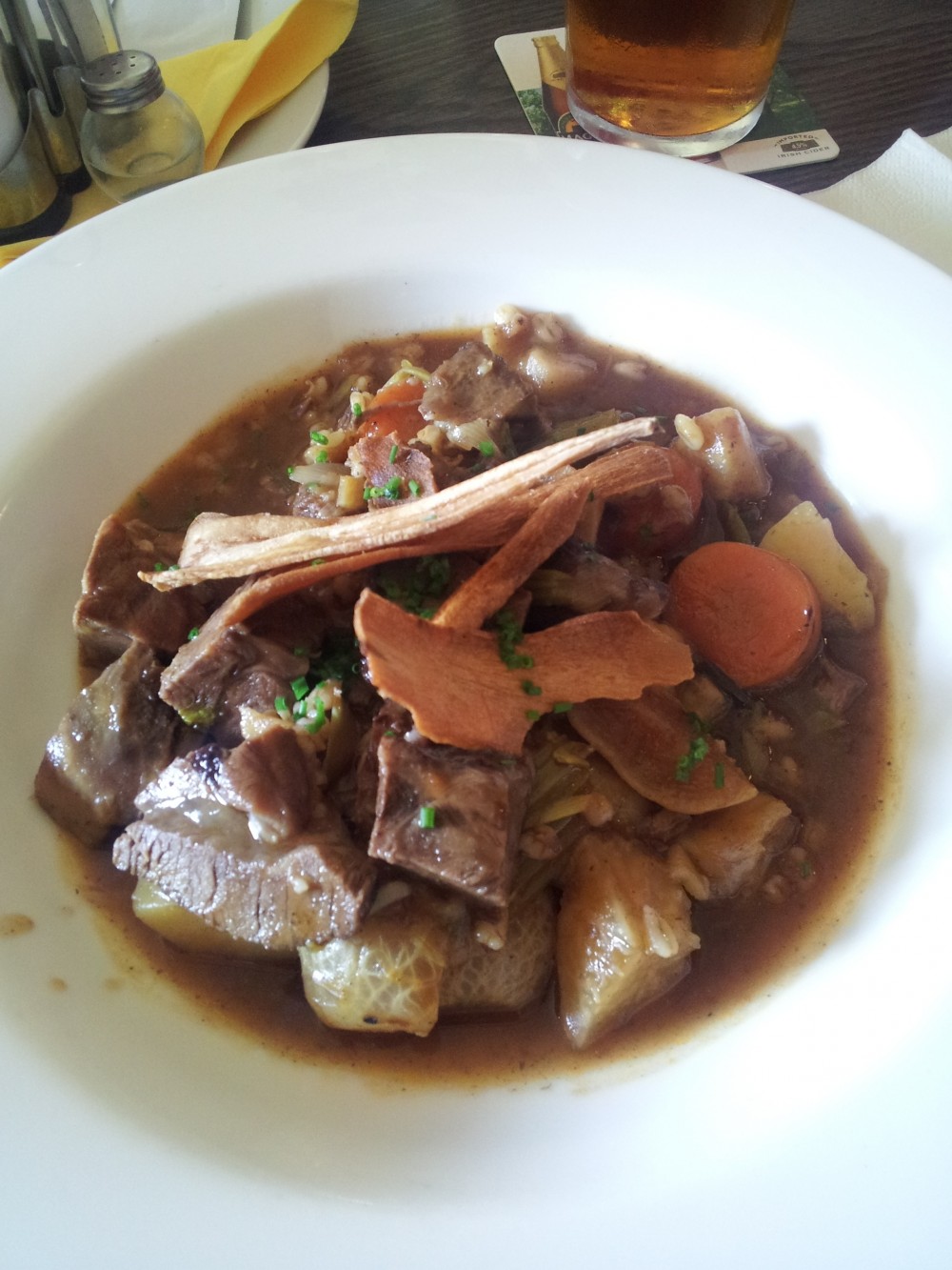 Traditional Irish Beef Stew of Slow Braised Shin, Guinness, Root Vegetables ... - O'Connors Old Oak - Wien