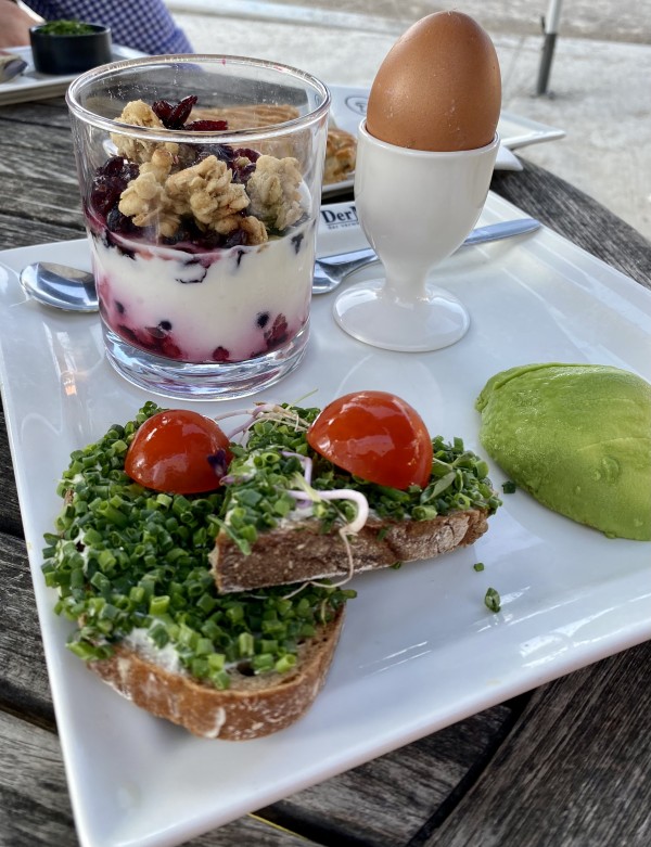 Das Vital-Frühstück - alles frisch und auch das weiche Ei klappte zu guter ... - Der Mann im Park - Wien