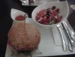 "Lodge Special" mit Salat und Chili-Salsa - Pony Lodge - Graz