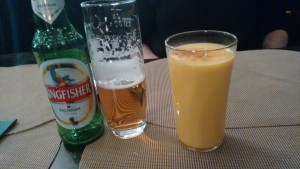 indisches Bier und Mango Lassi - Mach ma Curry - Wien