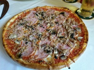 Pizza Quattro Stagioni - Pizzeria Maigret - Graz