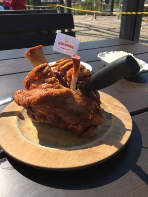 Schweinshaxe - Luftburg - Wien