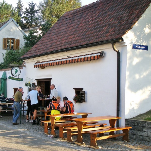 Das Presshaus - Weinbau Kunst - Klein Engersdorf