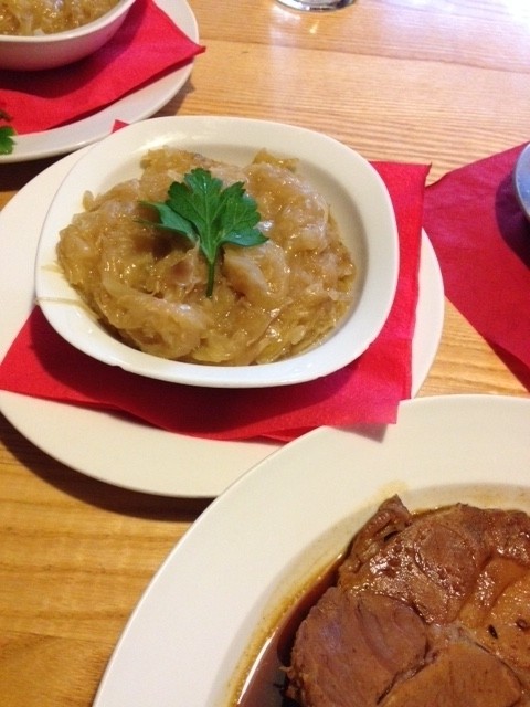 Sauerkraut zum Schweinsbraten - Fabrik Braugasthof - Vösendorf