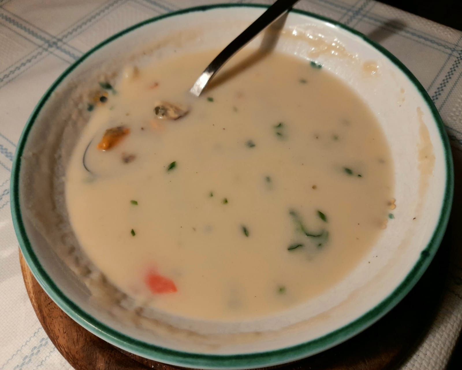 Fischsuppe mit Muscheln - Gasthof-Pension "Furthnerwirt" - Furth/Triesting