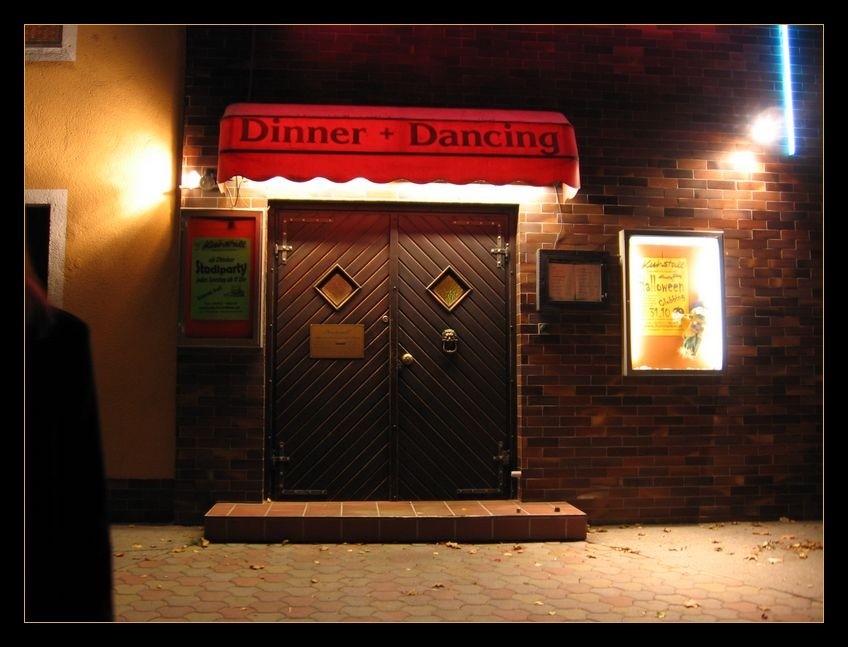 Dinner & Dancing Restaurant
Familienbetrieb seit 1958 - Kuhstall - Tribuswinkel