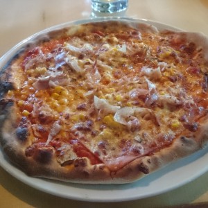 Pizza Grandiosa (Schinken,Champs,Speck,Mais) - Felbermühle - Mittersill