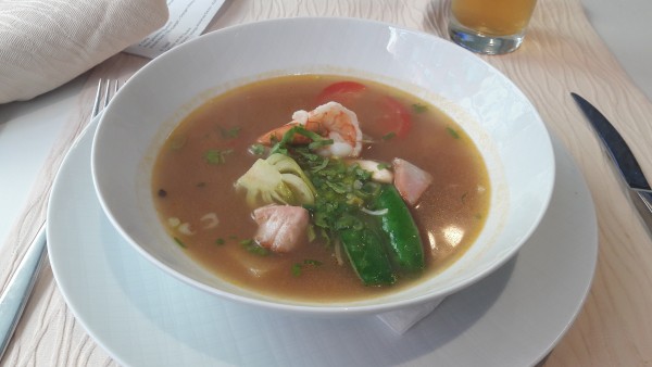 Spicy Soup
Meeresfrüchte – Pak Choi – Ananas – Tamarinde – Koriander - AN NAM - Wien