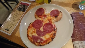 Pizza Mickey Mouse (ohne Mais) - Pizzeria Don Camillo - Wien