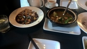 Mapo Tofu... Für mich naja
Heilbuttsuppe... Für mich SEHR GUT