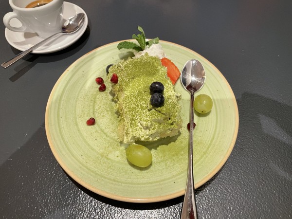 Matcha Tiramisu - Red Bowl - Wien