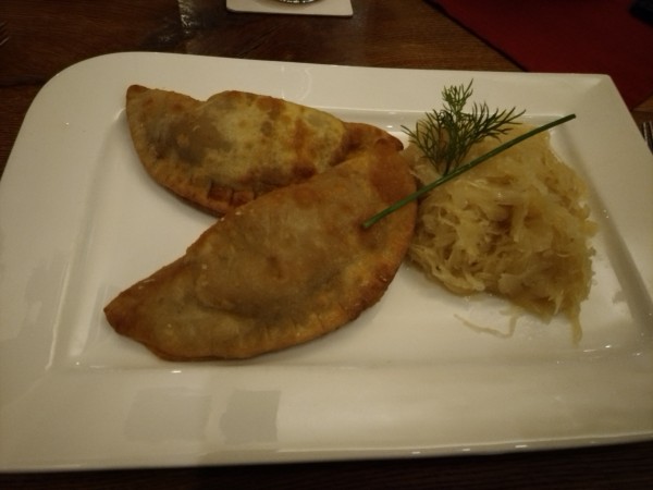 Großarler Fleischkrapfen mit Sauerkraut - Rohrerwirt - Großarl