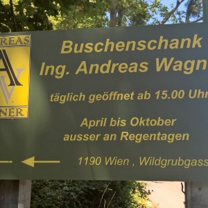 Hinweis in der Kahlenberger Straße..... - Buschenschank Ing. Andreas Wagner - Wien