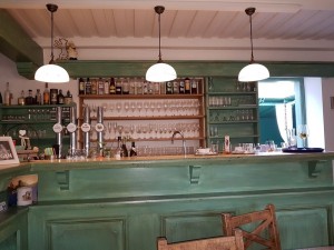 Bar - Wirtshaus zum goldenen Hahn - Berndorf / St.Veit