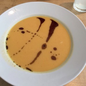 Kürbiscremesuppe - geschmacklich leider kein Highlight  - Müller Bräu am Wienerberg - Wien