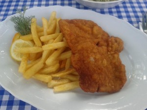 Wiener Schnitzel mit Pommes frites - Kirchenwirt Spari - Unterpremstätten