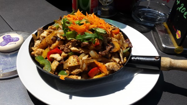 Würzige Fajitas - Cosmopolitan - Wien