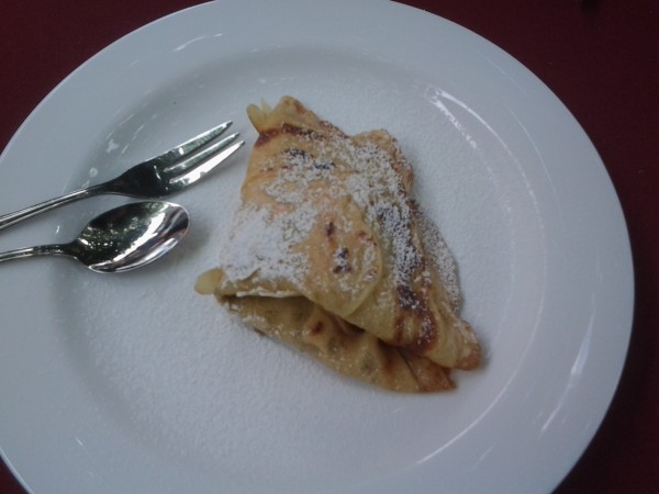 Dessert vom Mittagsmenue

Tirolerknödelsuppe
Puten –Currygeschnetzeltes ... - Gasthaus Adler - Klaus