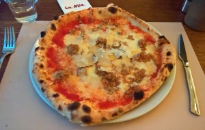 Pizza Bolognese Originale alle la Mia - La Mia - Wien