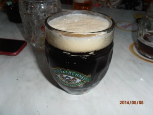 Das beste dunkle Bier bis jetzt. Süffig und malzig im Geschmack. Wenig ... - Schweizerhaus - Wien