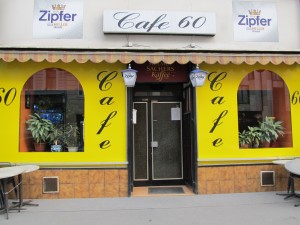 Von aussen erkennbar dass es sich um ein Cafe handelt! Keine Küche!!! - Cafe 60 - Wien