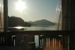 Blick von der Südterrasse Richtung Westen (Wörthersee, Pyramidenkogel)