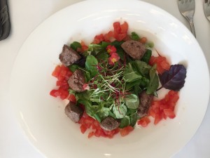 Vorspeisensalat mit Rinderfiletstückchen - Restaurant Herrlich - Wien