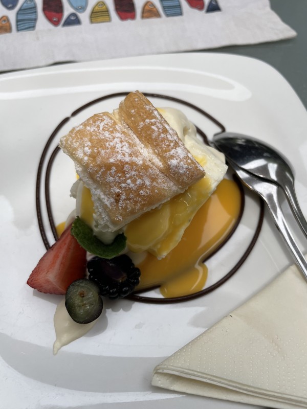 Cremeschnitte mit Eierlikör. Lecker. - Kunstmühle Dornau  - Mühlsteinstube - Leobersdorf