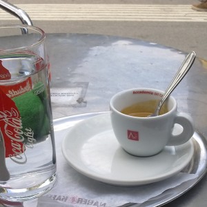 beim Arrigo gibt einer der besten Kaffees (kleiner Mokka) der Umgebung - Arrigo - Wien