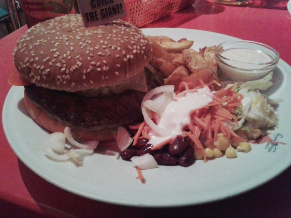 Tiki Burger - American "King Cadillac" Diner - Graz