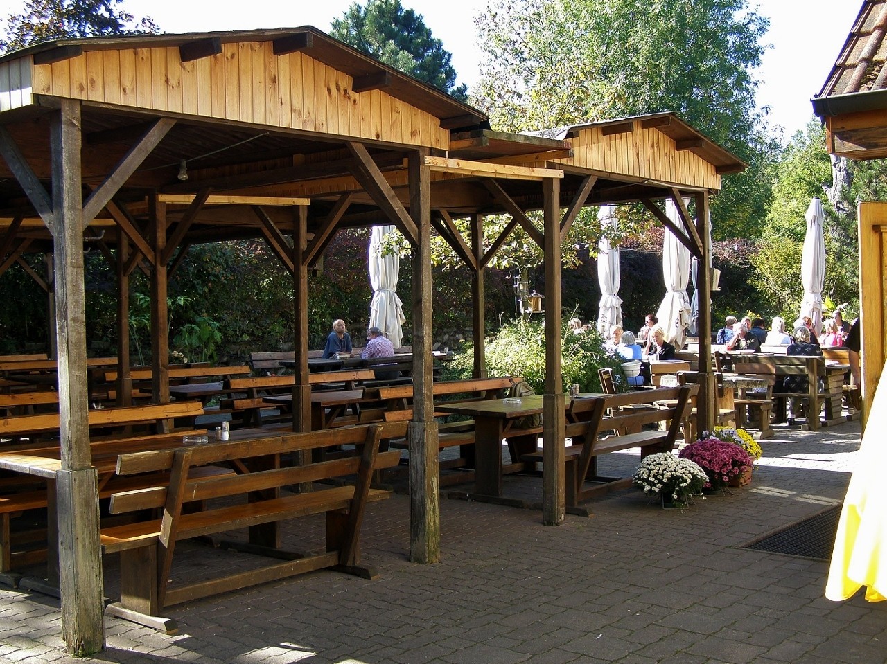 Im Gastgarten - Hochram-Alpe - Gablitz