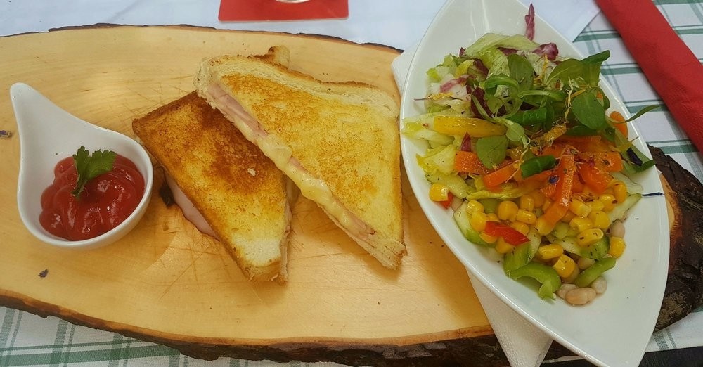 Schinken-Käse Toast - Gasthaus Strubklamm "Seewirt" - Faistenau