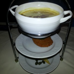 Kürbiscremesuppe mit gebackenem Blunzenradl und Einlage - Restaurant Bedernik - Achau