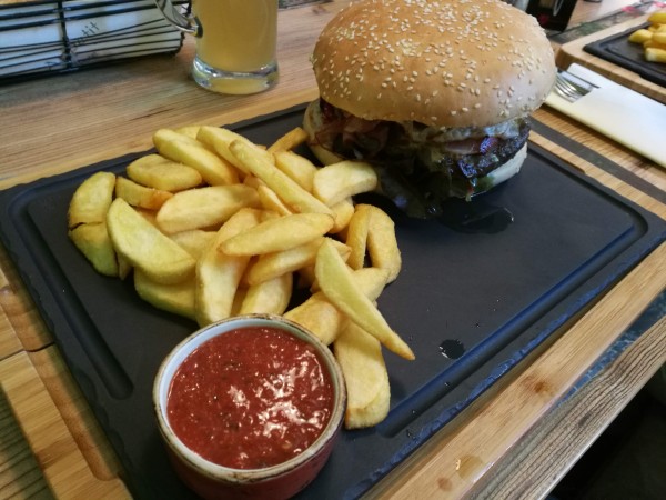 Texas Burger - Ristorante Pizzeria Spessore - Korneuburg