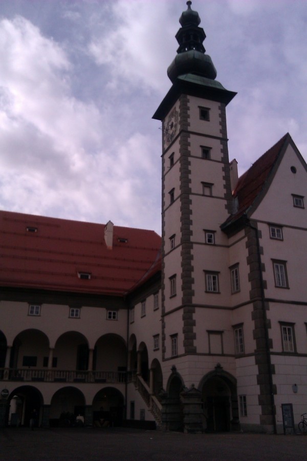 Gasthaus im Landhaushof - Klagenfurt