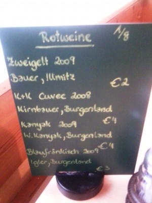 Wirtshaus zum Nepomuk - Rotweinkarte am Tisch - Wirtshaus zum Nepomuk - Wien